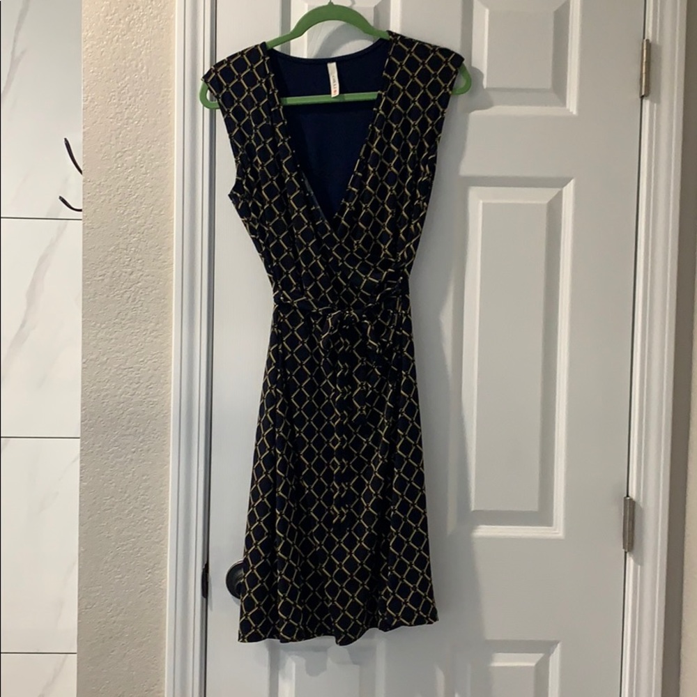 Beautiful chain design wrap dress!
